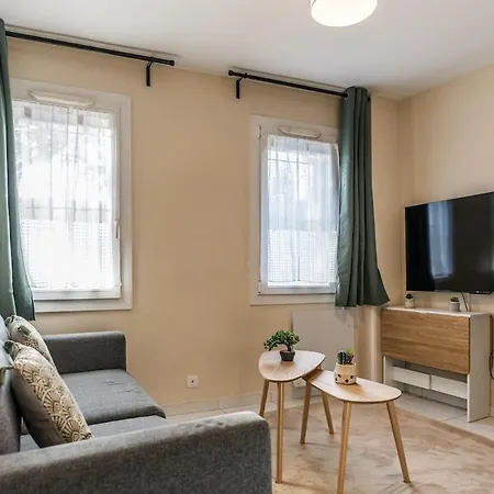 L 'emeraude Toulousaine * טולוז